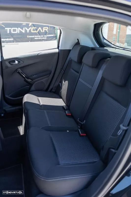 Peugeot 208 1.6 BlueHDi Allure - 10