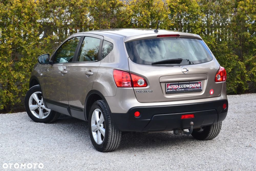 Nissan Qashqai 1.6 Visia - 14