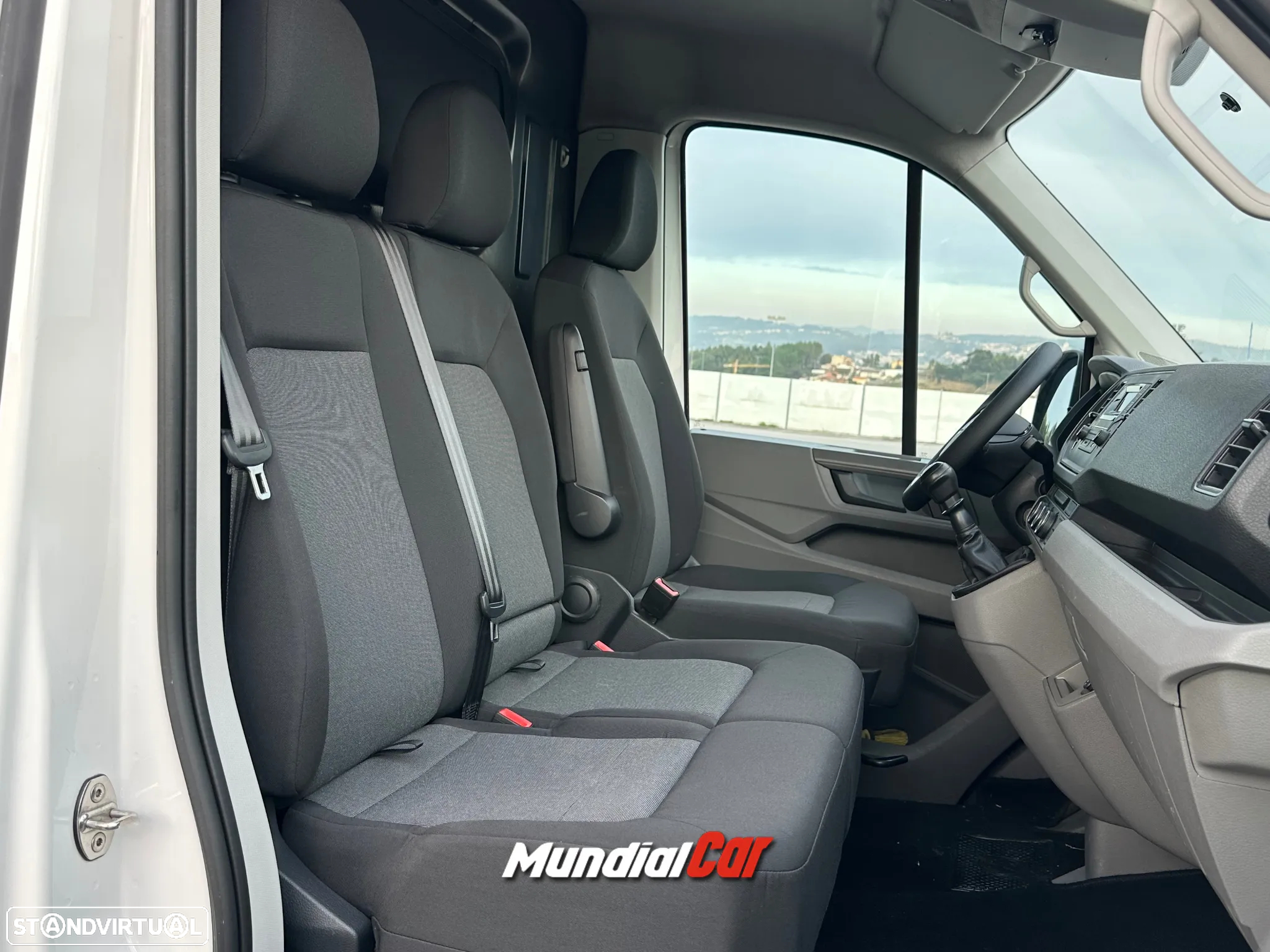 VW Crafter 2.0 TDi L4H3 Longo Tecto Alto Maxi Longa 2.0TDI 177cv - 8