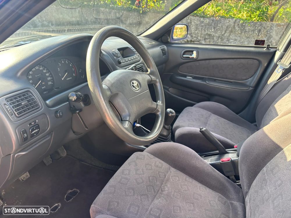 Toyota Corolla 1.4 VVT-i Sol - 16
