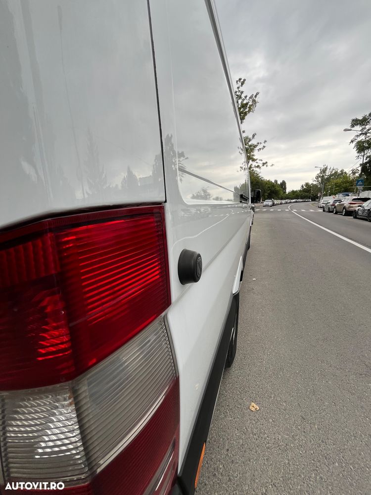 Mercedes-Benz Sprinter - 18