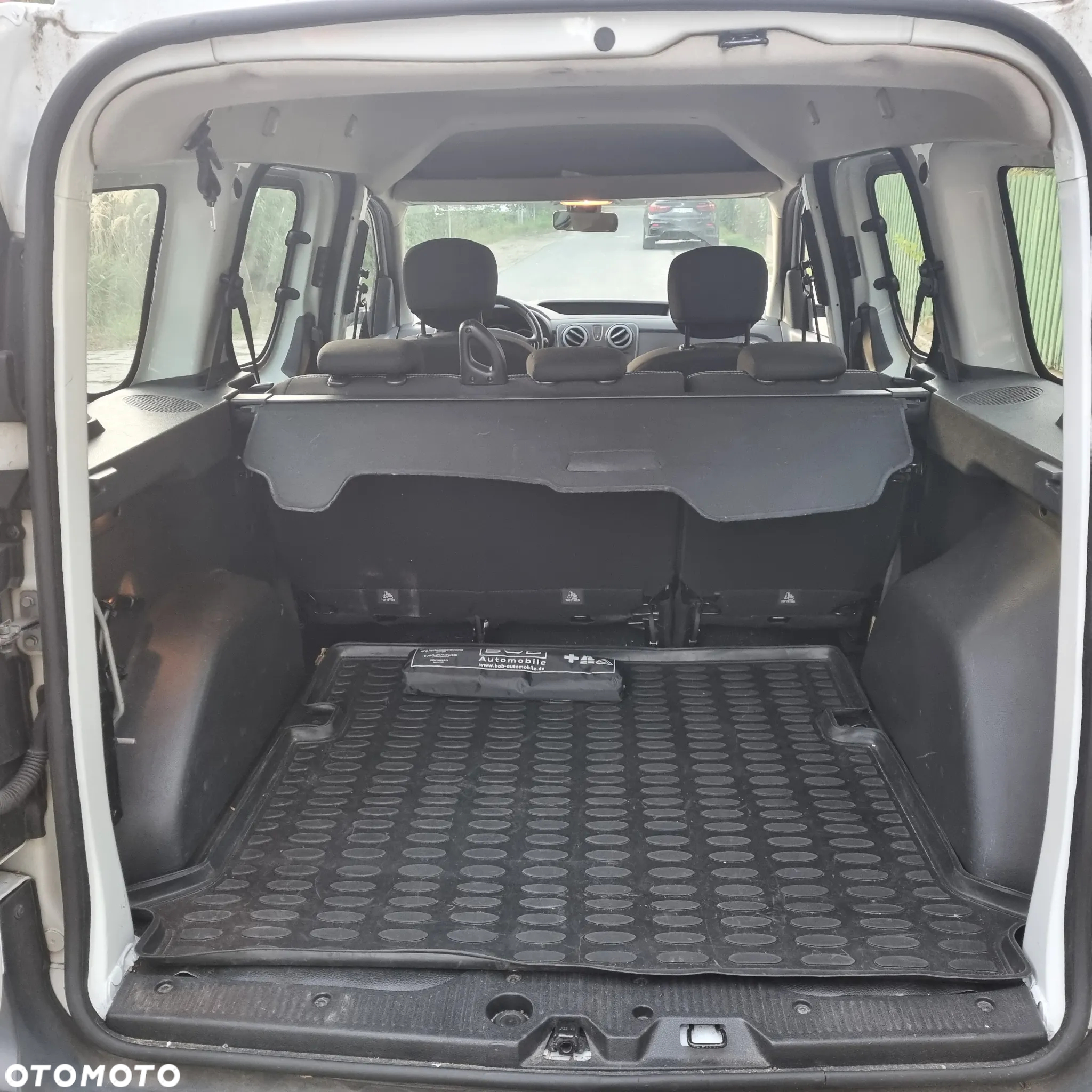 Dacia Dokker TCe 115 Stepway Celebration - 6