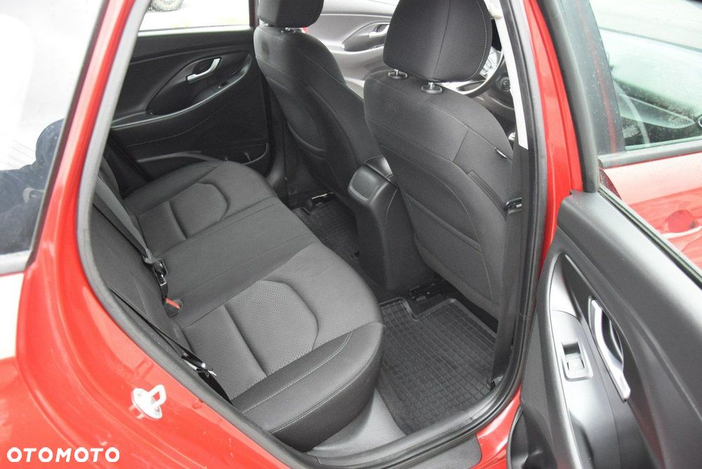 Hyundai i30 1.0 T-GDI YES - 26