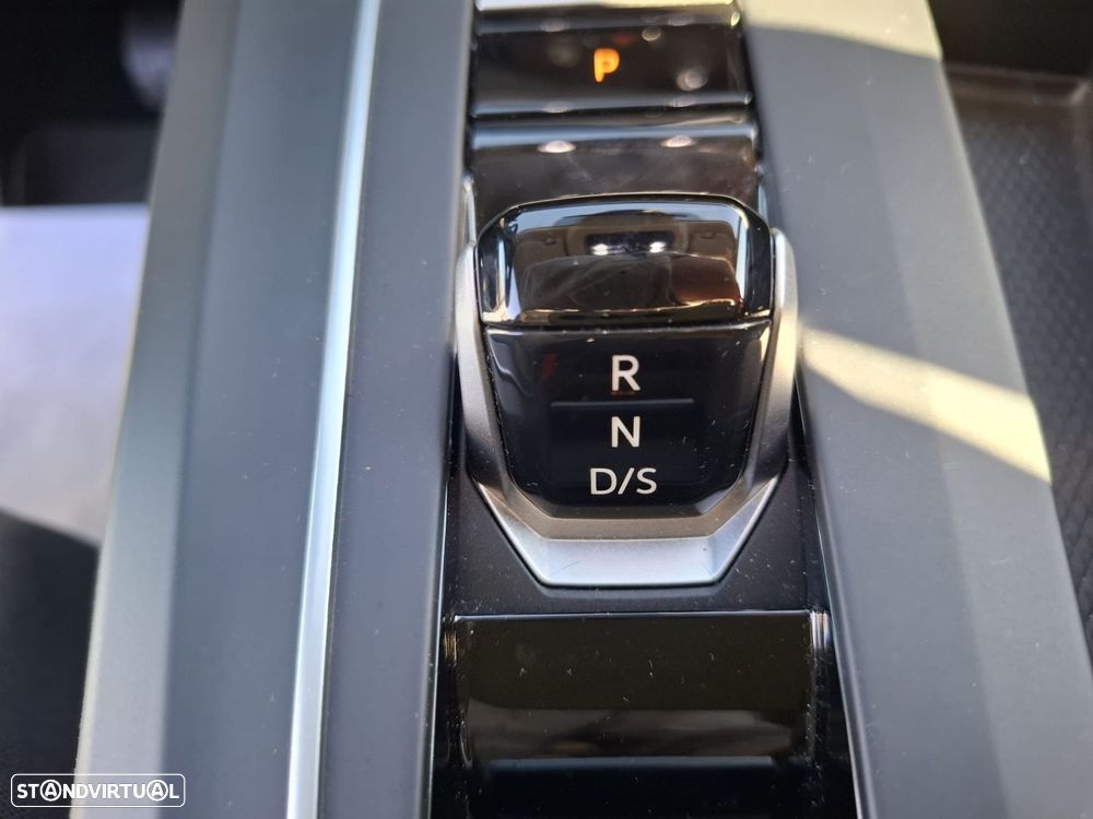 VW Golf 1.5 eTSI Life DSG - 26