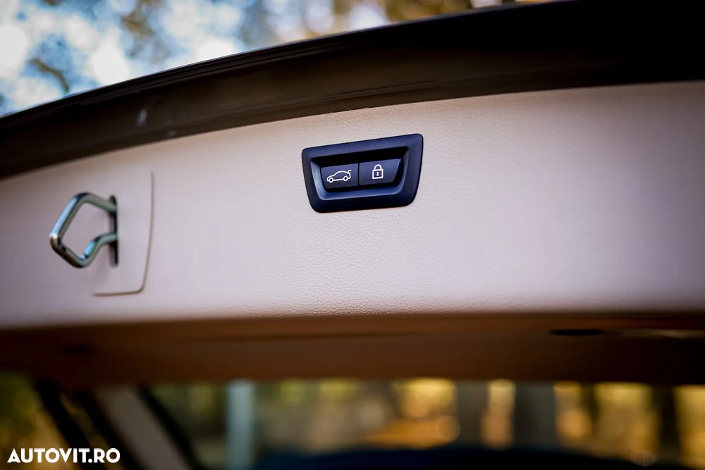 BMW Seria 3 318d Touring Luxury Line - 11