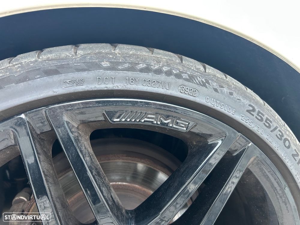 Mercedes-Benz E 220 BlueTEC Auto - 32