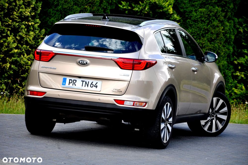 Kia Sportage 1.7 CRDI 2WD Dream-Team Edition - 18