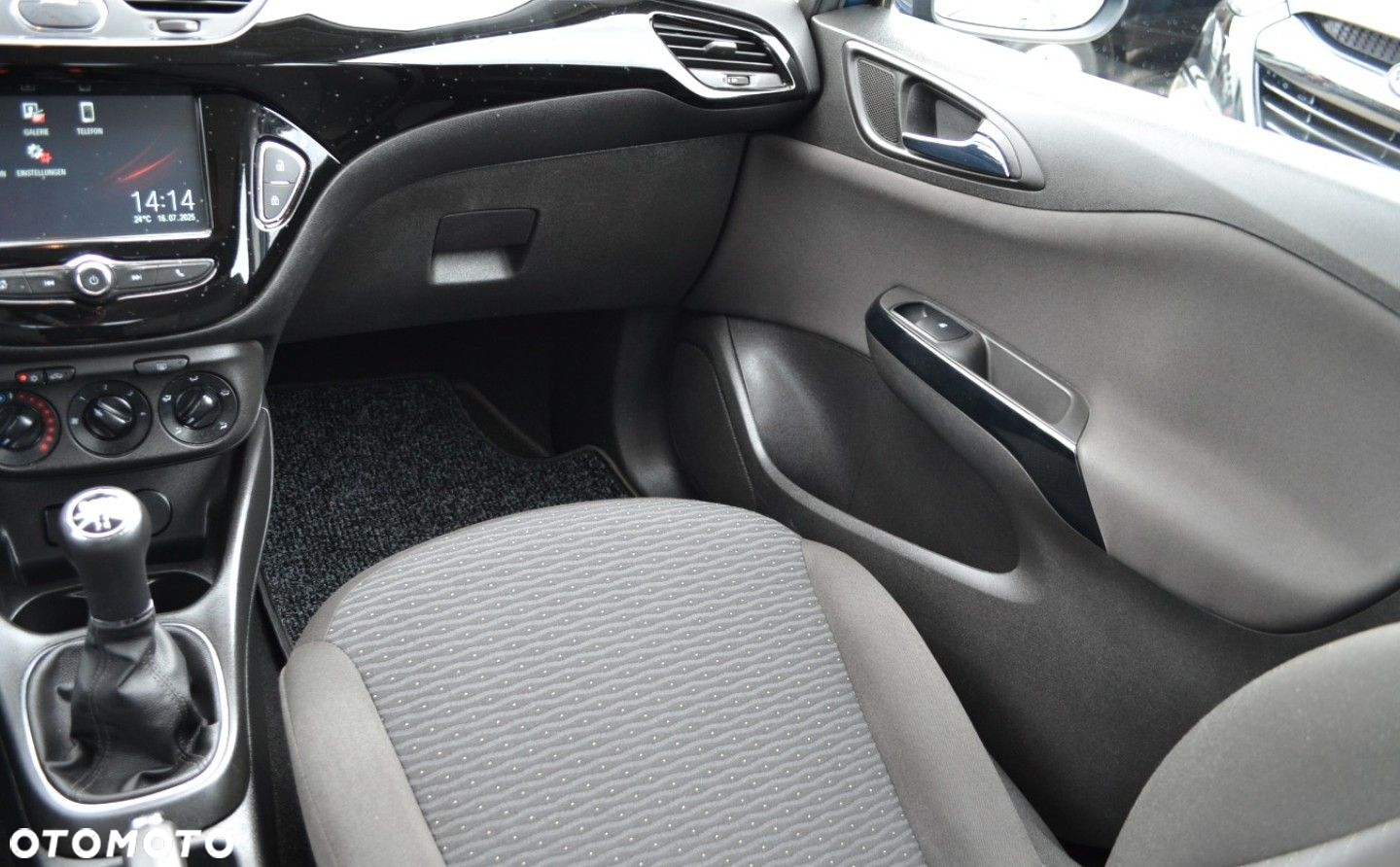 Opel Corsa 1.4 Cosmo - 28