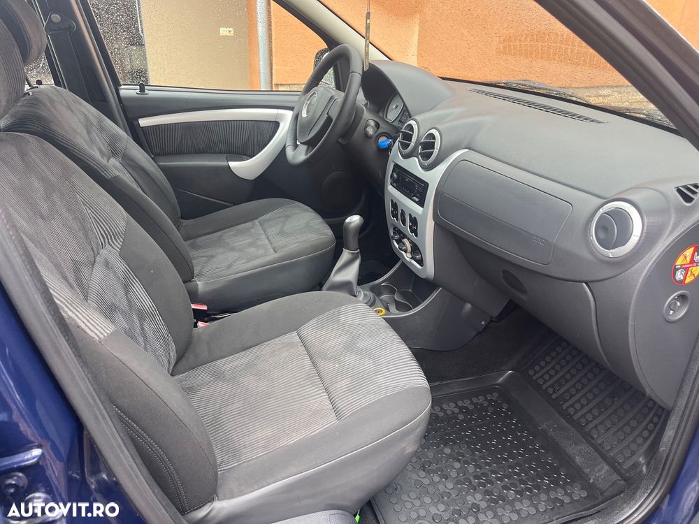 Dacia Logan 1.5 DCI Laureate - 12