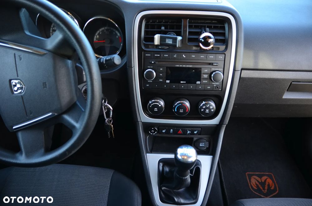 Dodge Caliber 2.0 SE - 10