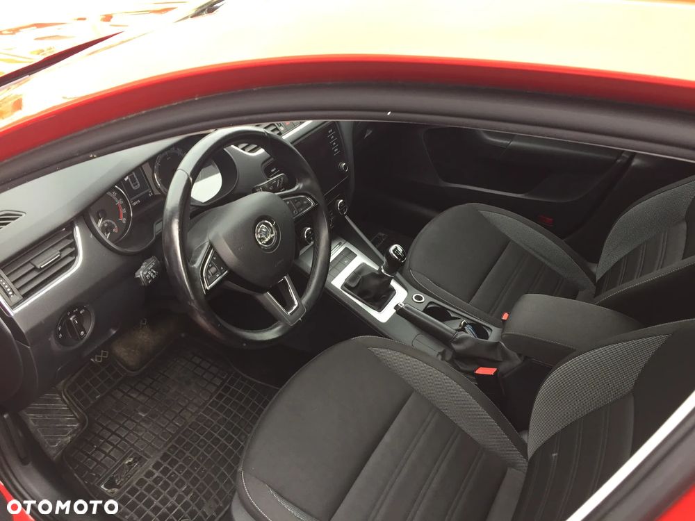 Skoda Octavia 1.6 TDI Ambition - 6