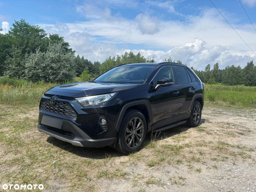 Toyota RAV4 - 1