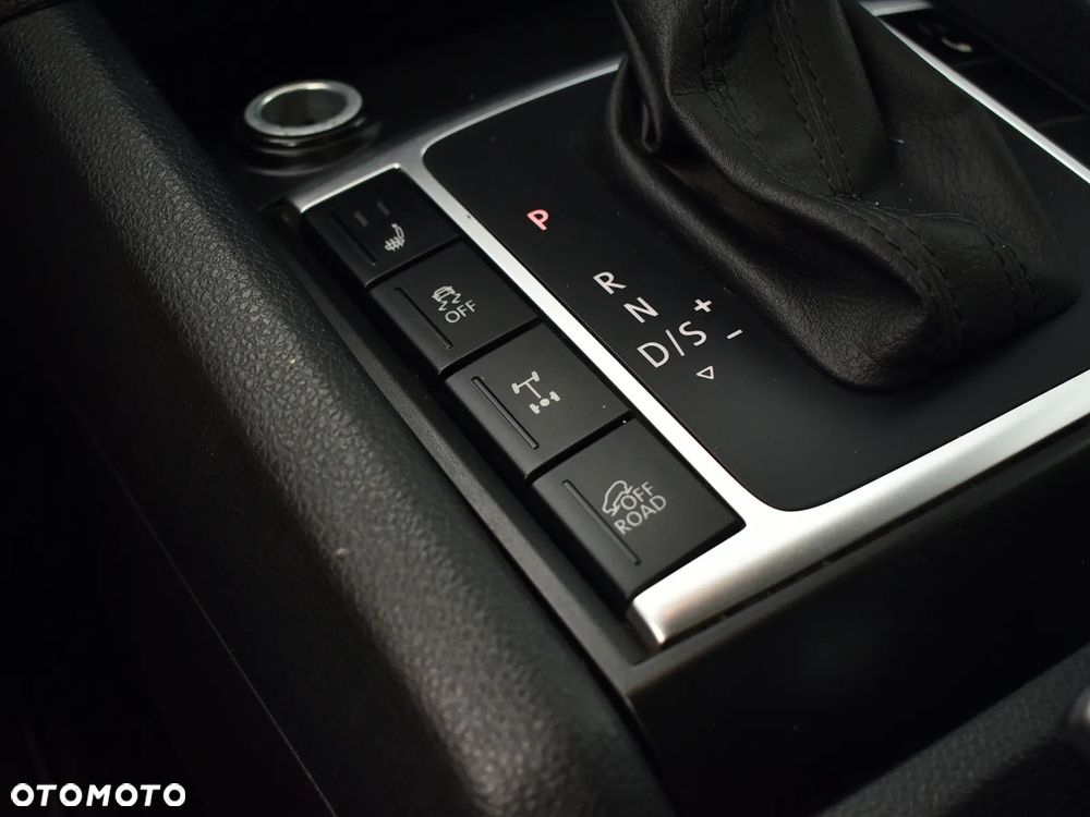 Volkswagen Amarok - 21