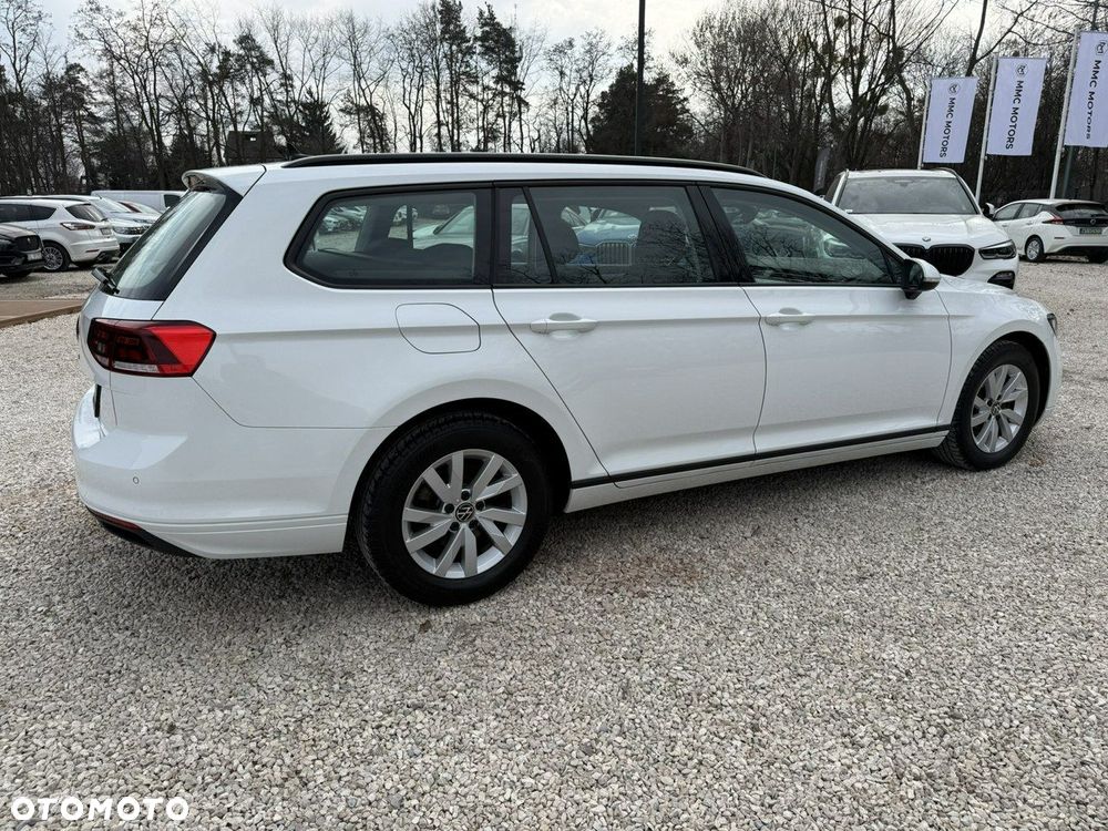 Volkswagen Passat - 18