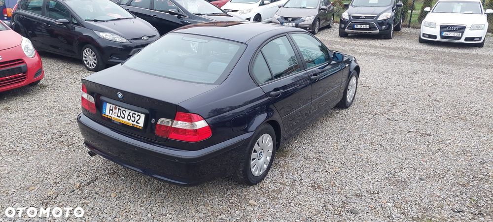 BMW Seria 3 316i - 13