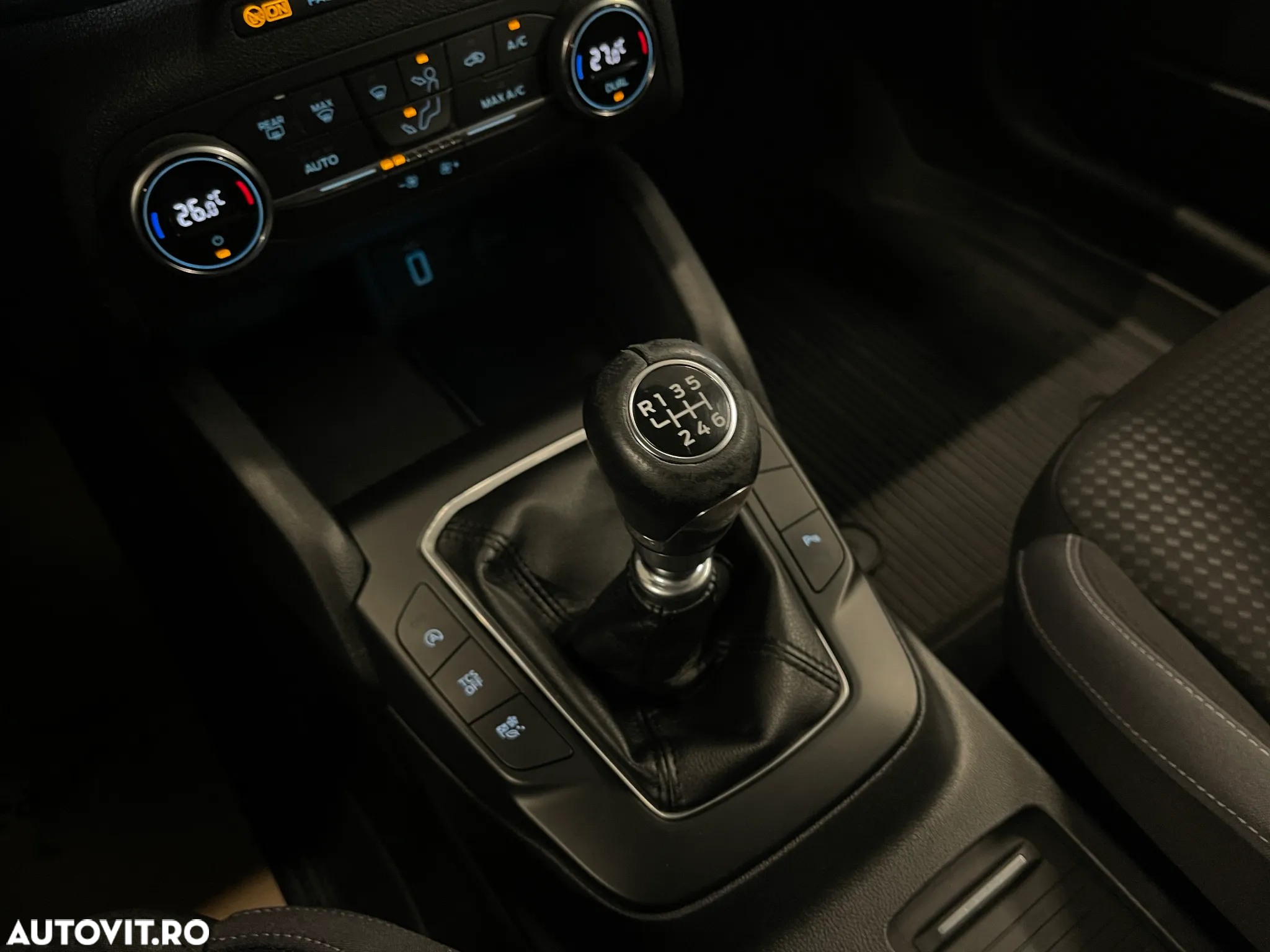 Ford Focus 1.5 EcoBlue Trend Edition - 24