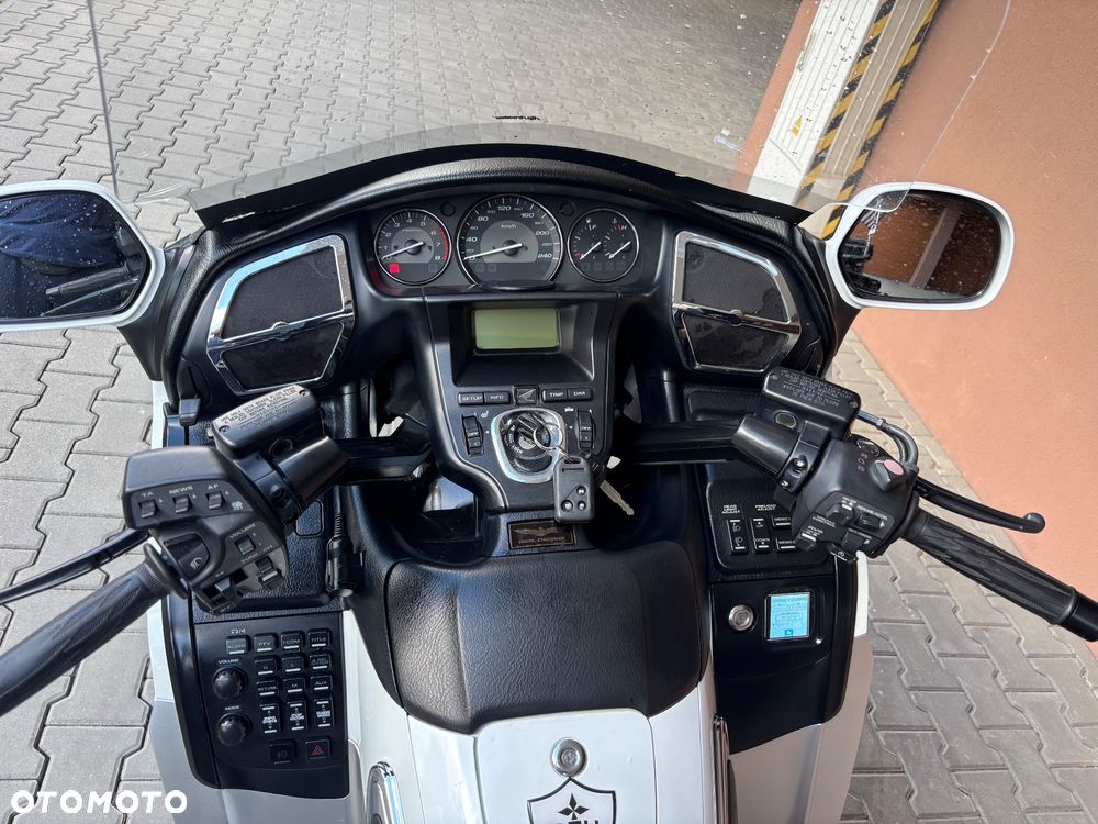 Honda GL - 5