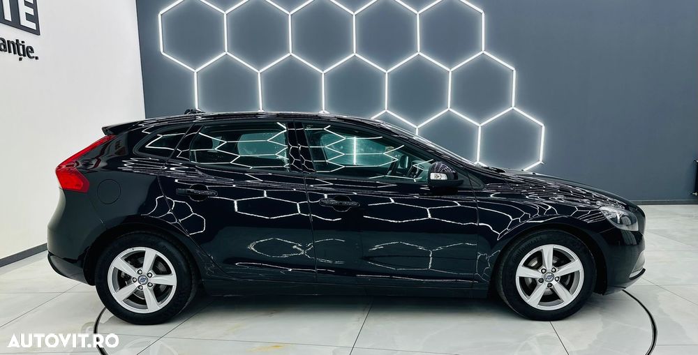 Volvo V40 D2 You - 31