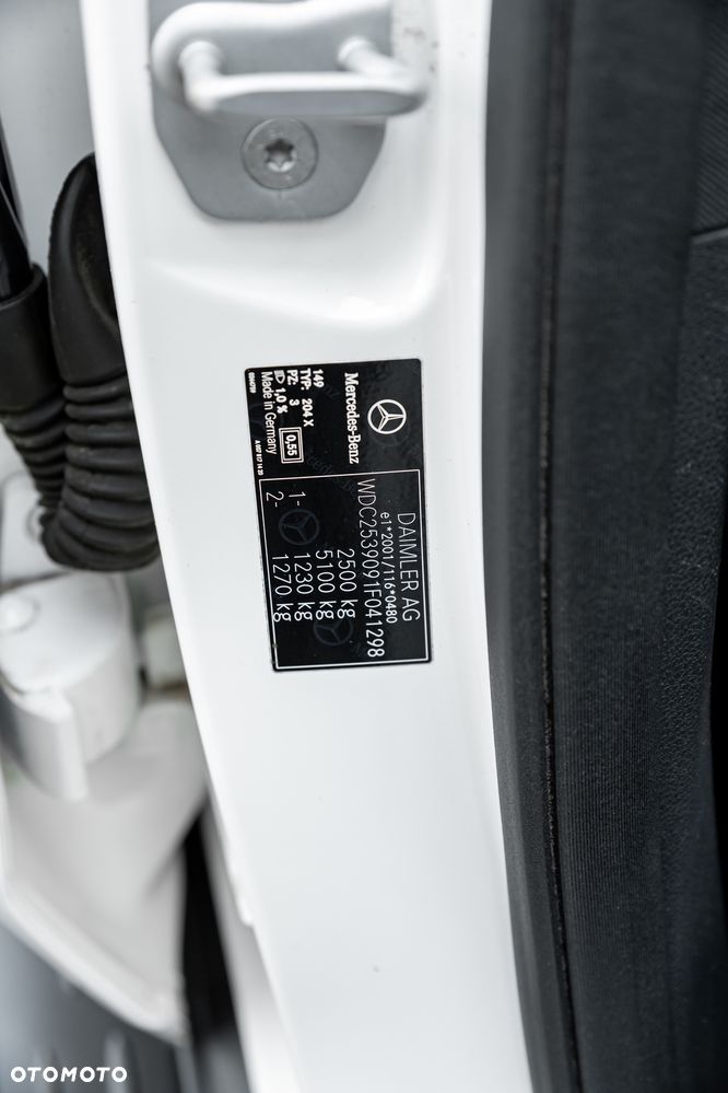 Mercedes-Benz GLC 250 d 4Matic 9G-TRONIC AMG Line - 24