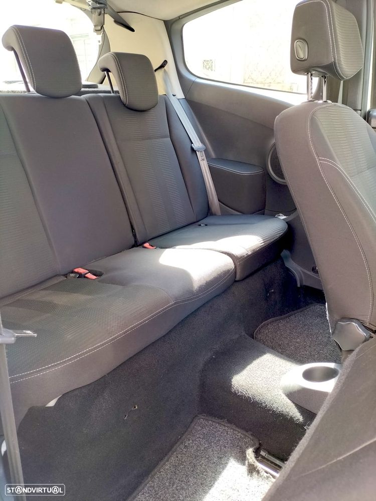 Renault Clio 1.5 dCi Confort - 8