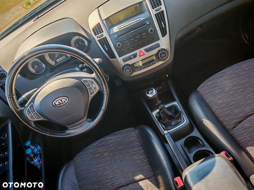 Kia Ceed 1.6 Crdi Comfort - 23
