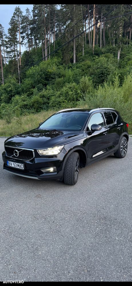 Volvo XC 40 D4 AWD Geartronic Momentum - 2