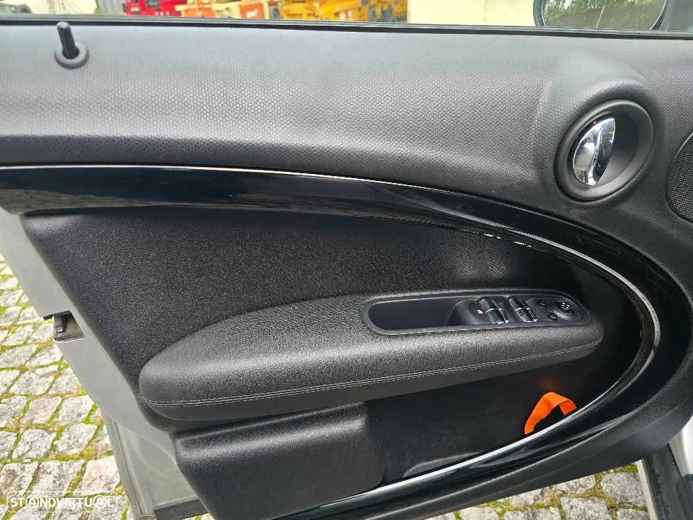 MINI Countryman Cooper SD ALL4 - 6