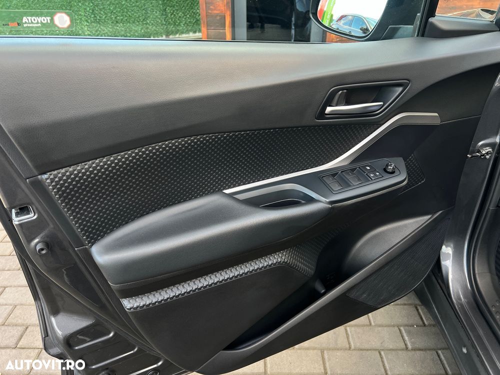 Toyota C-HR 1.8 HSD 122 CP 4x2 CVT Style - 17