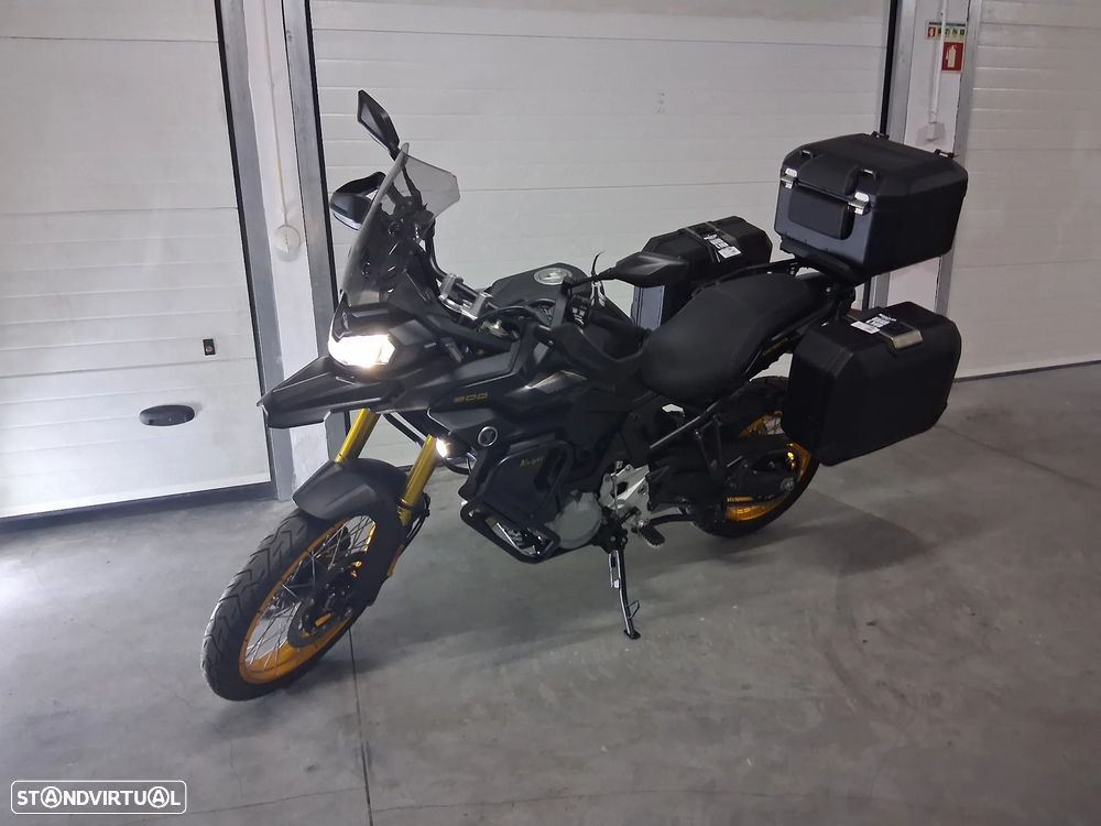 Voge 900DSX Black Knight - 7