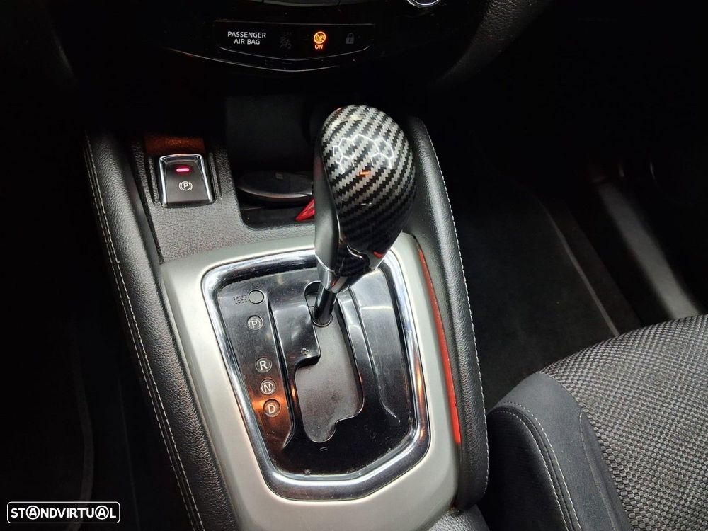 Nissan Qashqai 1.6 dCi Tekna Xtronic - 10