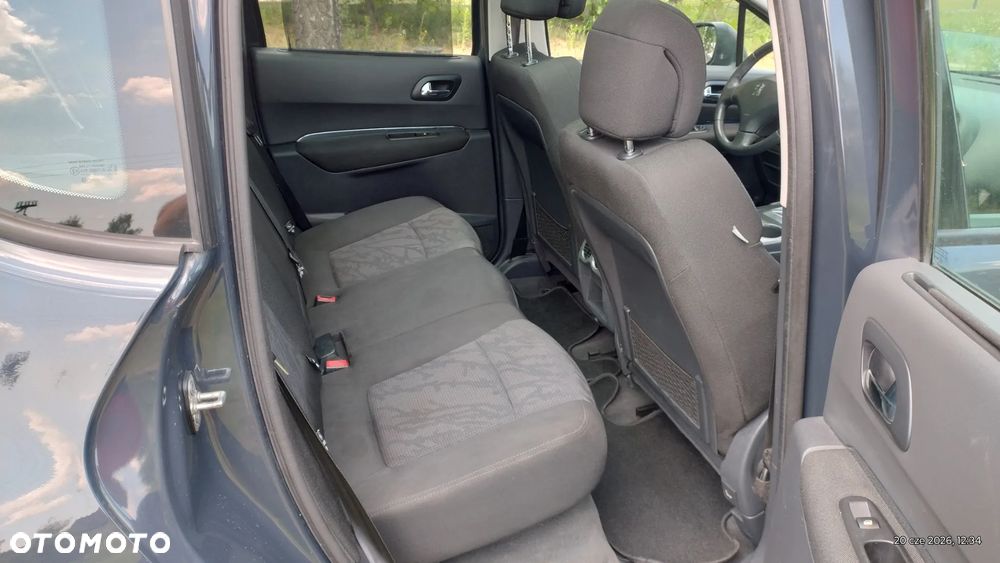Peugeot 3008 1.6 HDi Premium - 14