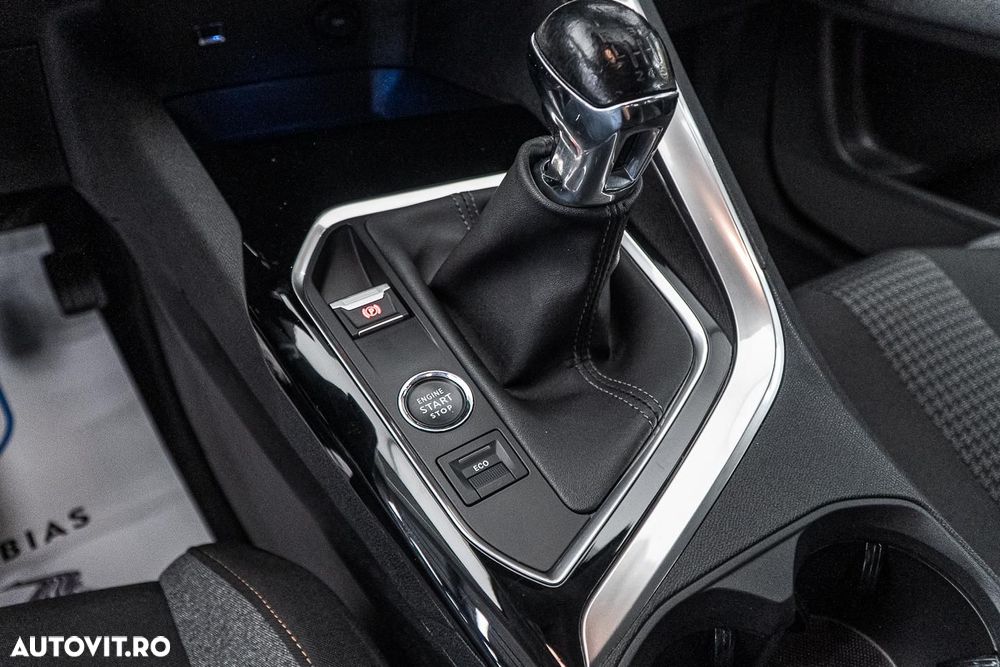 Peugeot 3008 1.2 PureTech 130 BVM6 Allure Pack - 18