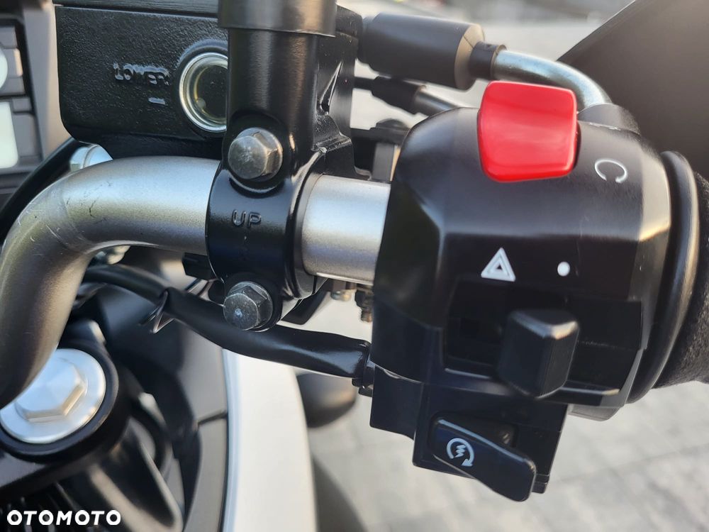 Suzuki V-STROM - 17