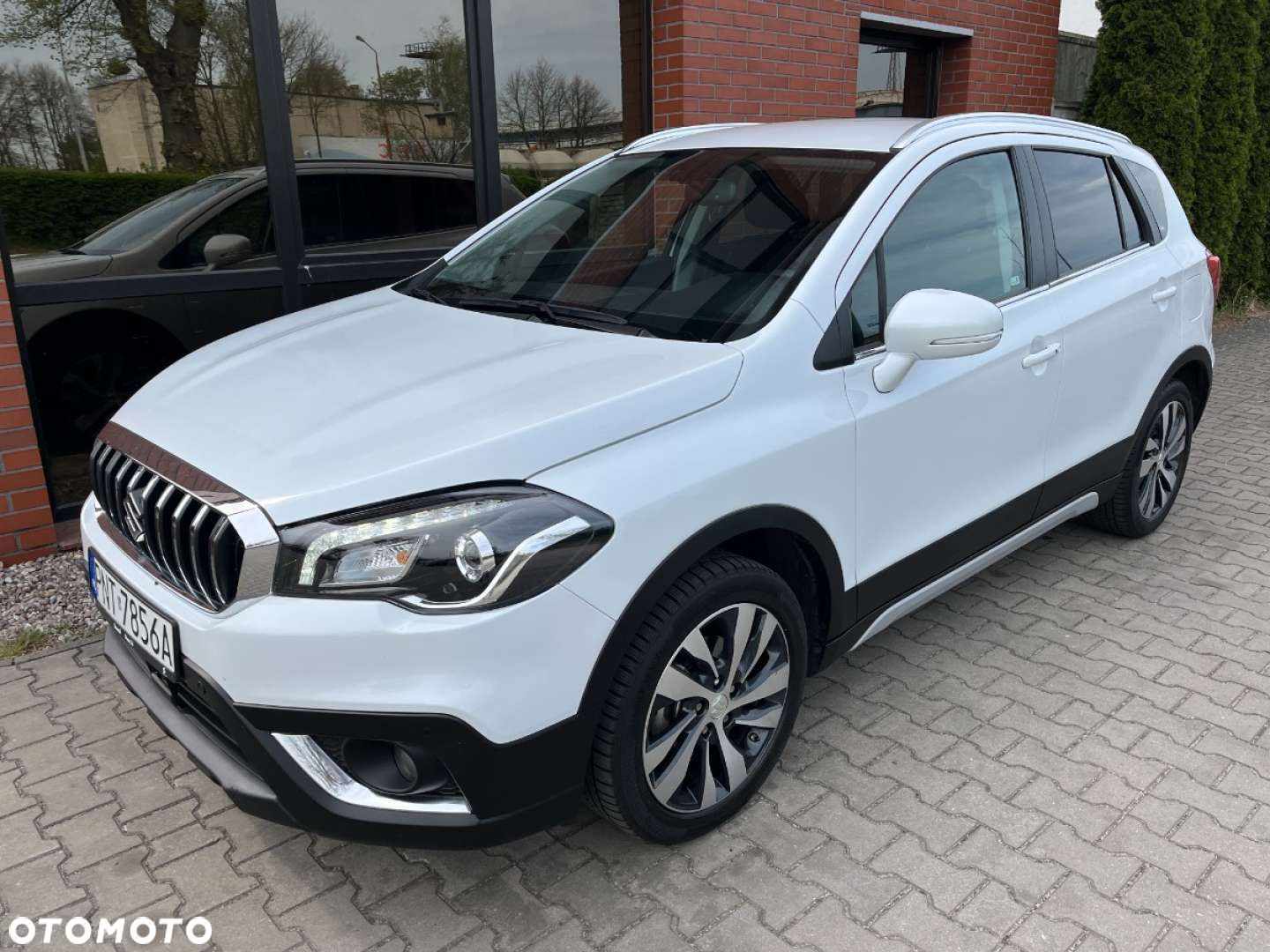 Suzuki SX4 S-Cross 1.4 Boosterjet Hybrid ALLGRIP Comfort+ - 1