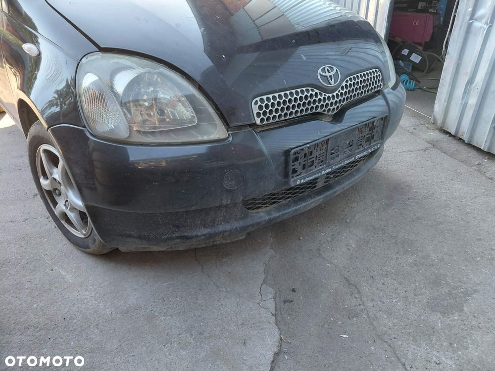 części TOYOTA YARIS I 3 drzwi 1.0 benzyna 1999r hatchback  LAMPY PRZÓD prawa lewa - 2
