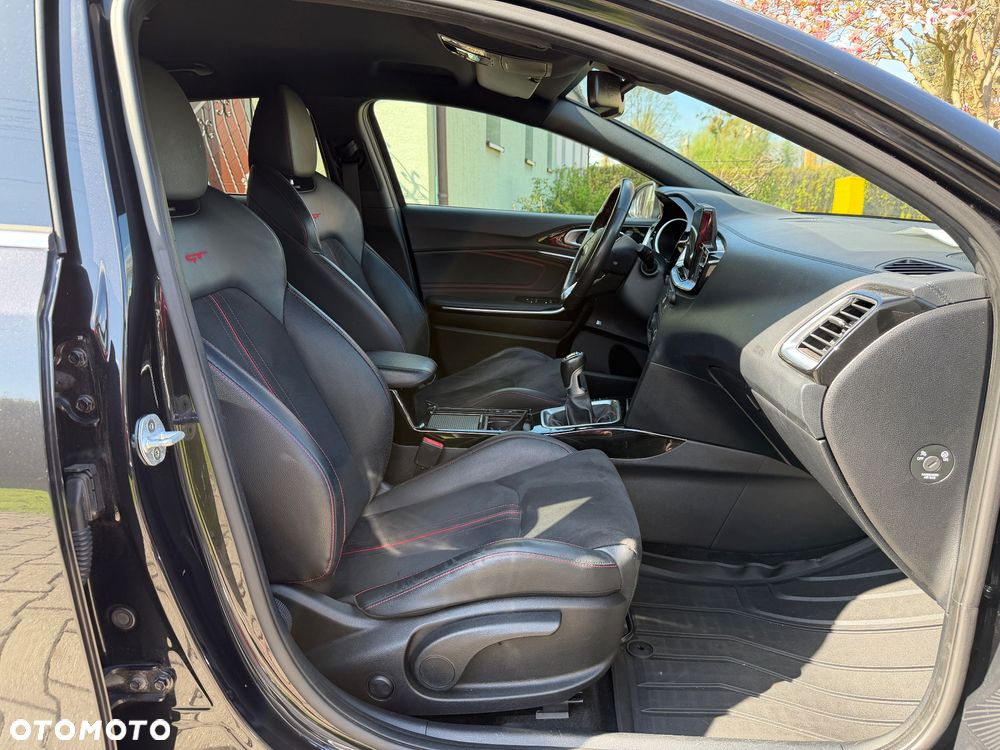 Kia ProCeed 1.6 T-GDI GT - 24