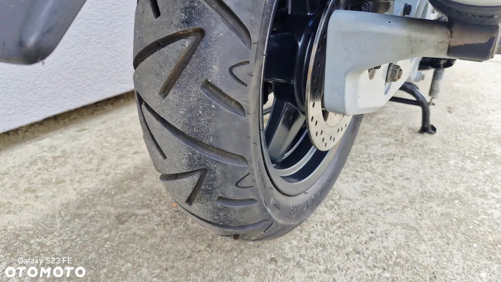 Yamaha X-max - 27