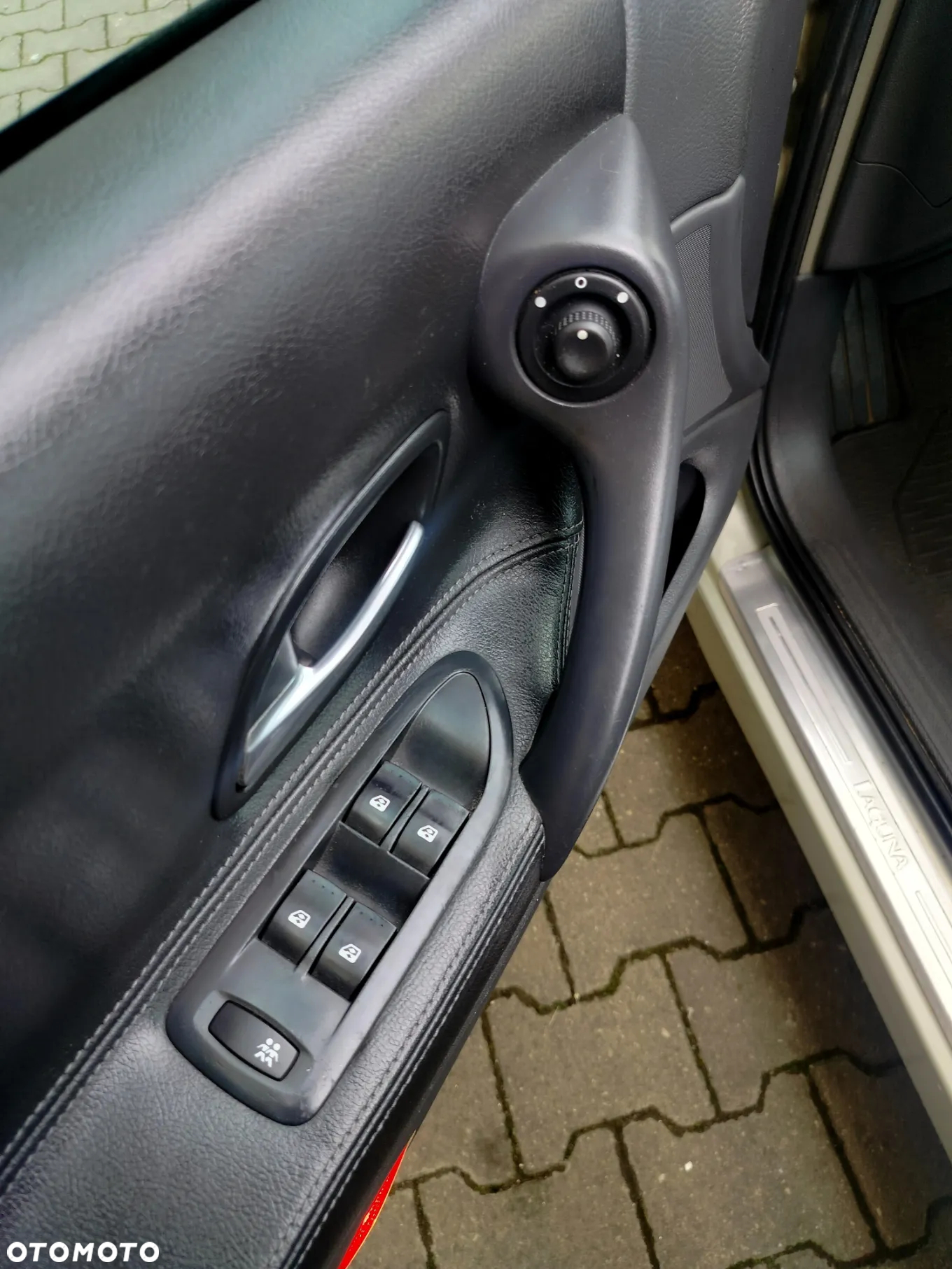 Renault Laguna - 11