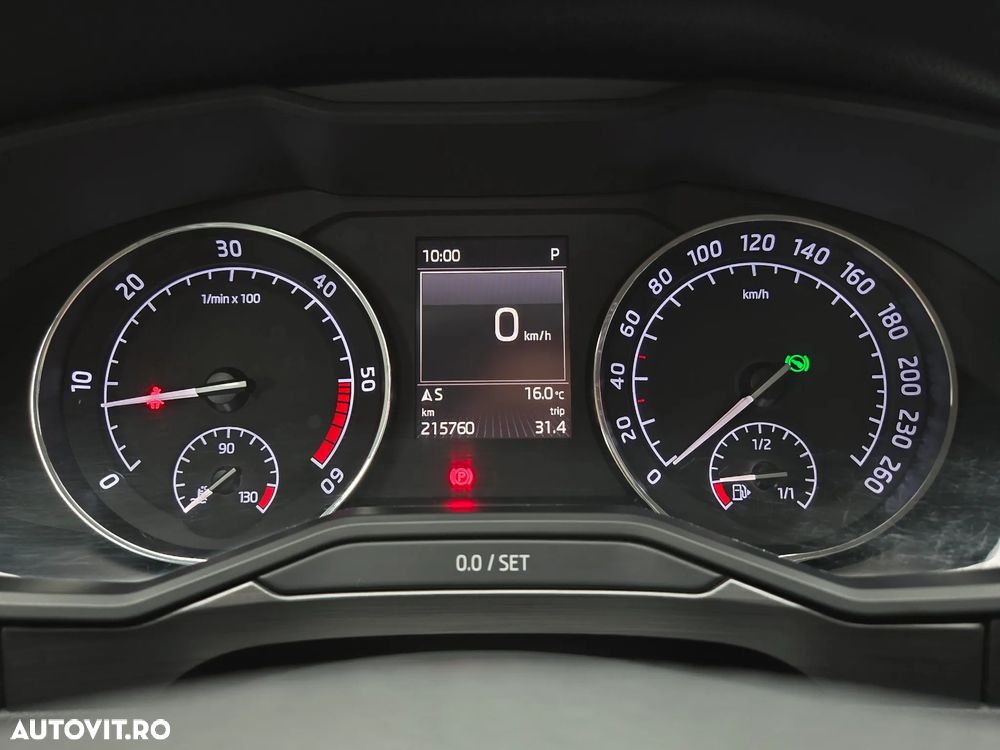 Skoda Superb 2.0 TDI DSG Style - 9