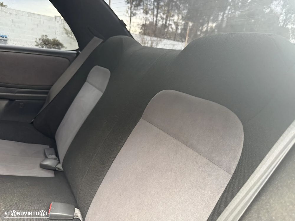 Subaru Impreza 2.0 GT 4x4 AC+TA+ABS - 10