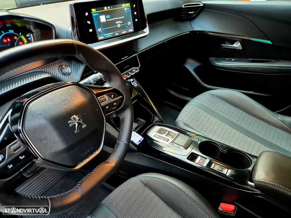 Peugeot e-208 Allure Pack - 24