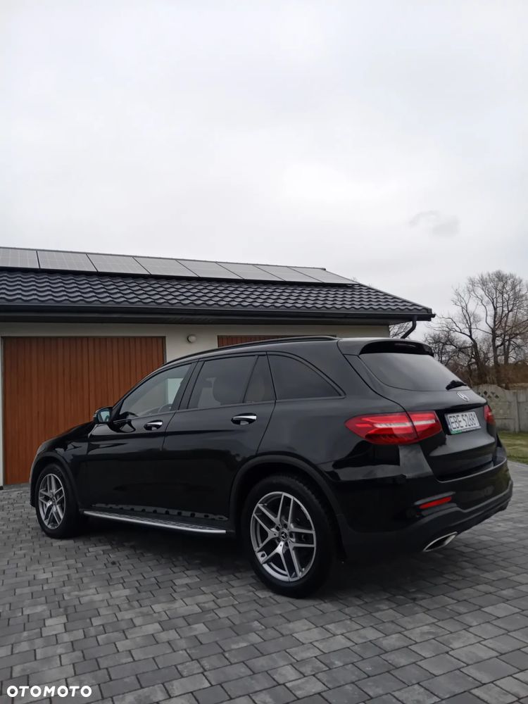Mercedes-Benz GLC 250 4Matic 9G-TRONIC AMG Line - 16