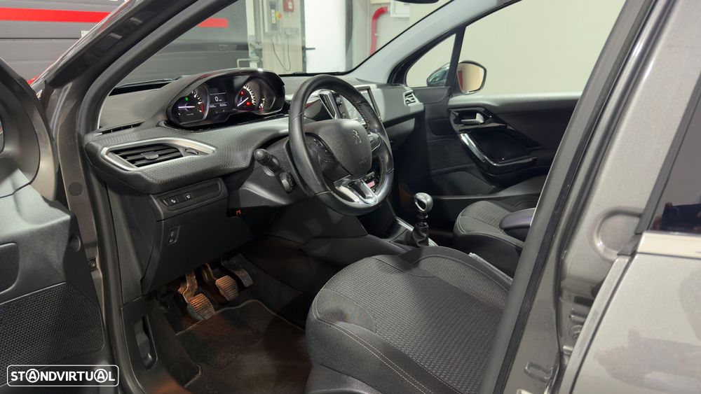 Peugeot 208 PureTech 110 Stop & Start Tech Edition - 11