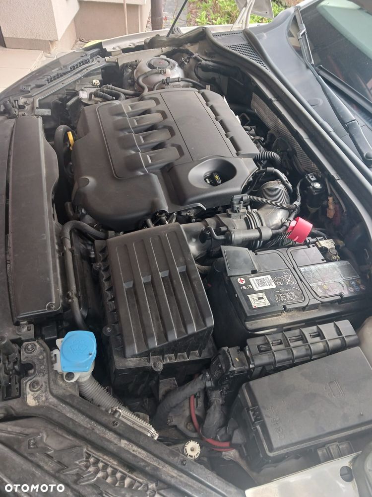 Skoda Superb 2.0 TDI Sportline DSG - 32
