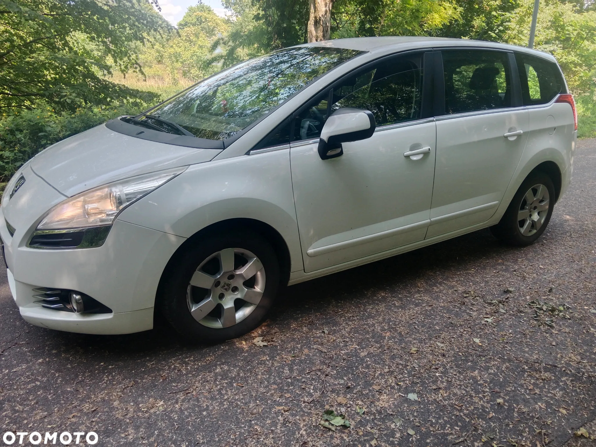 Peugeot 5008 1.6 e-HDi Active S&S - 25