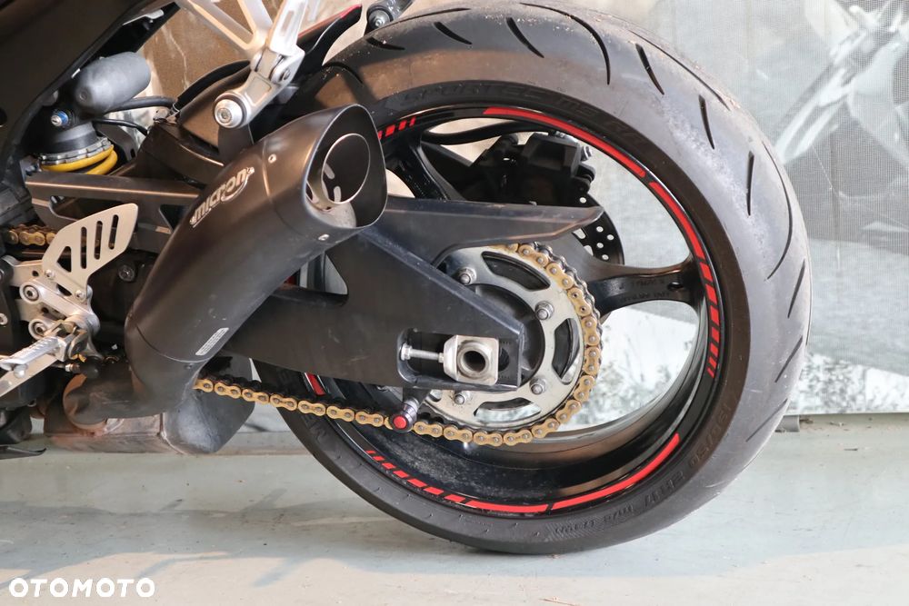 Suzuki GSX-R - 8