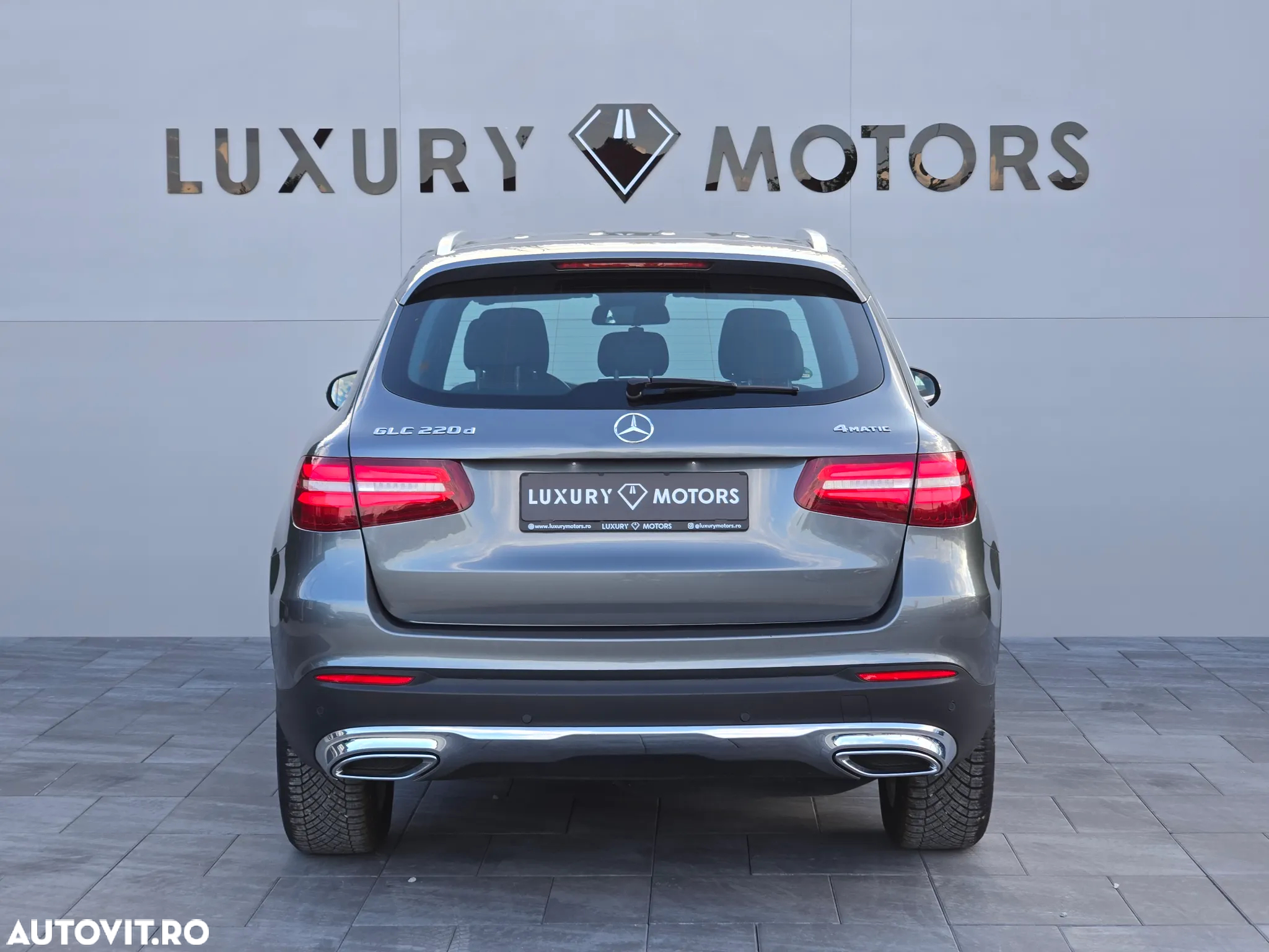 Mercedes-Benz GLC - 9