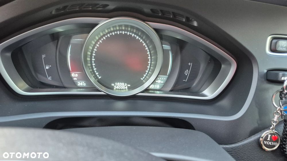 Volvo V40 D4 RDesign - 16