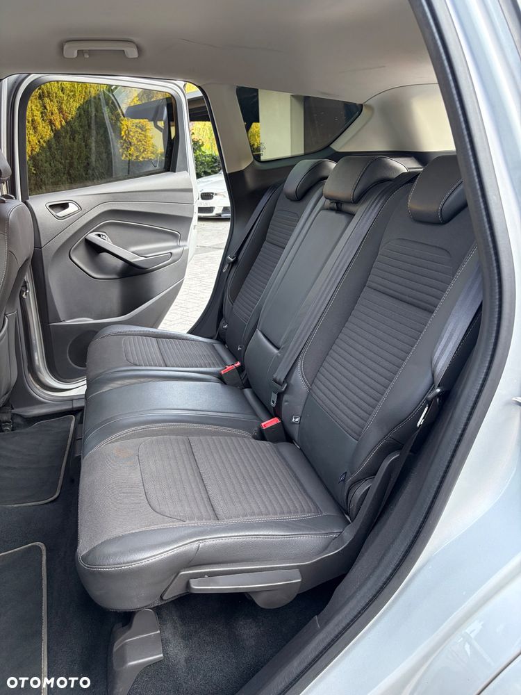 Ford Kuga 2.0 TDCi AWD ST-Line - 24