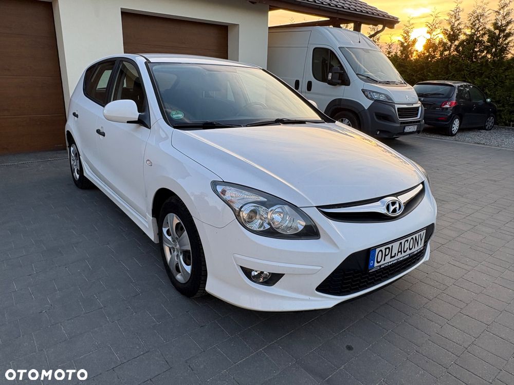 Hyundai i30 blue 1.4 Style - 9